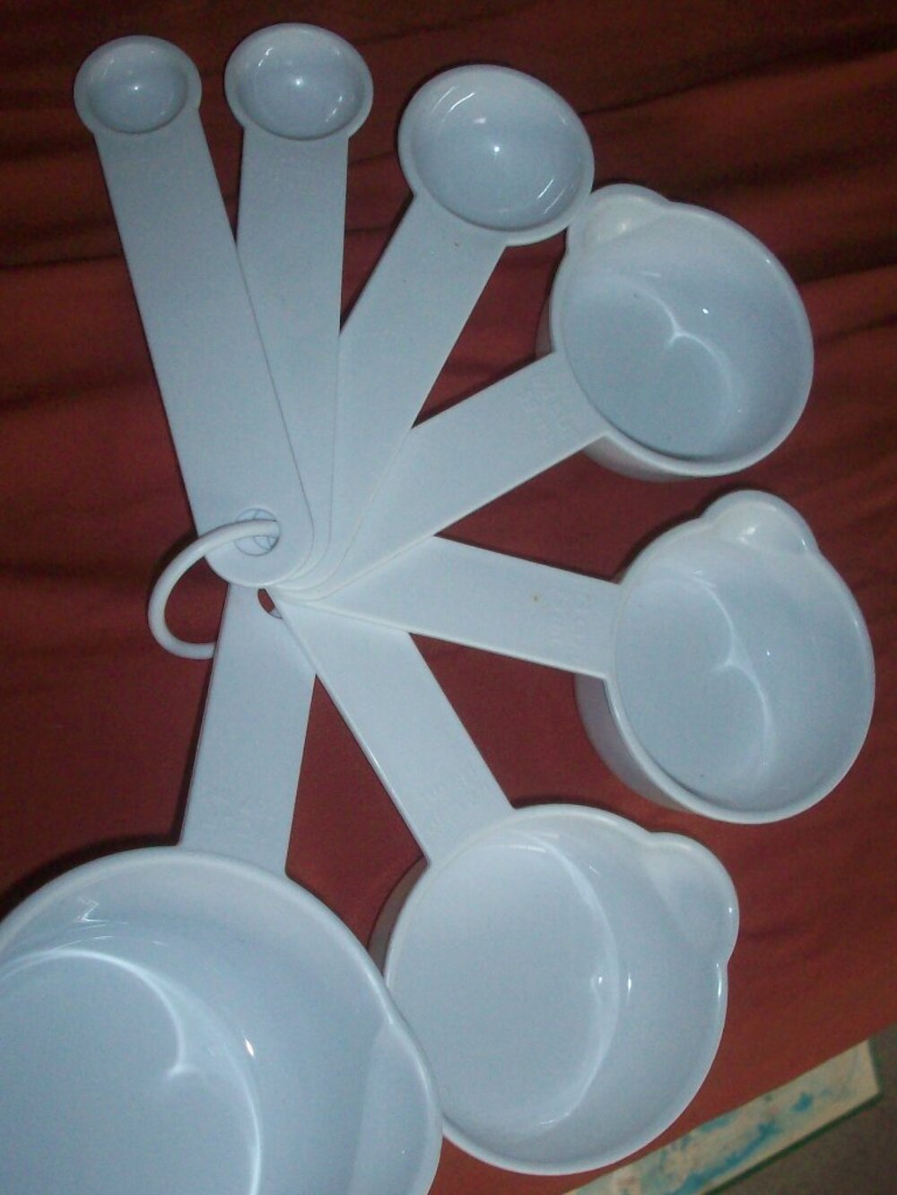 Kitchen Measuring Cups And Spoons Nesting 7 Piece Set White Plastic, missing one